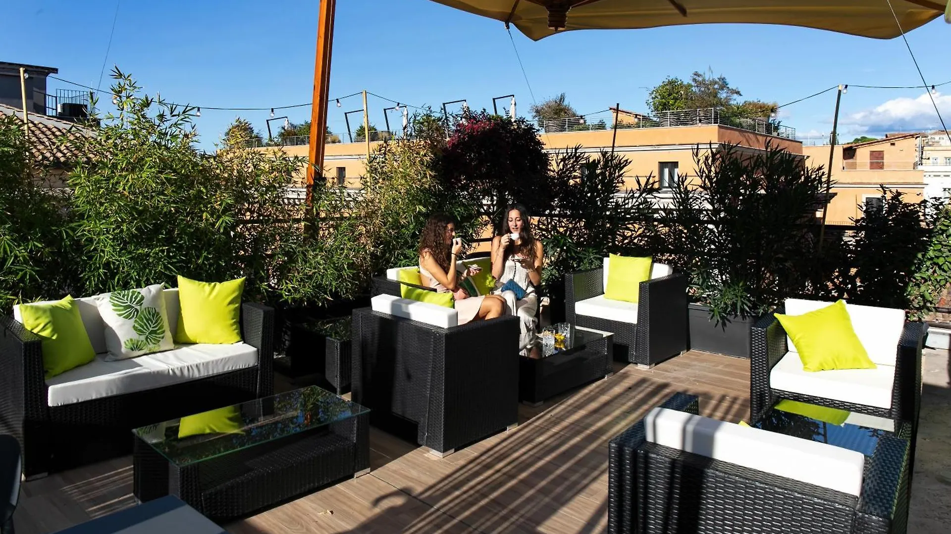 Hotel Caravita Рим