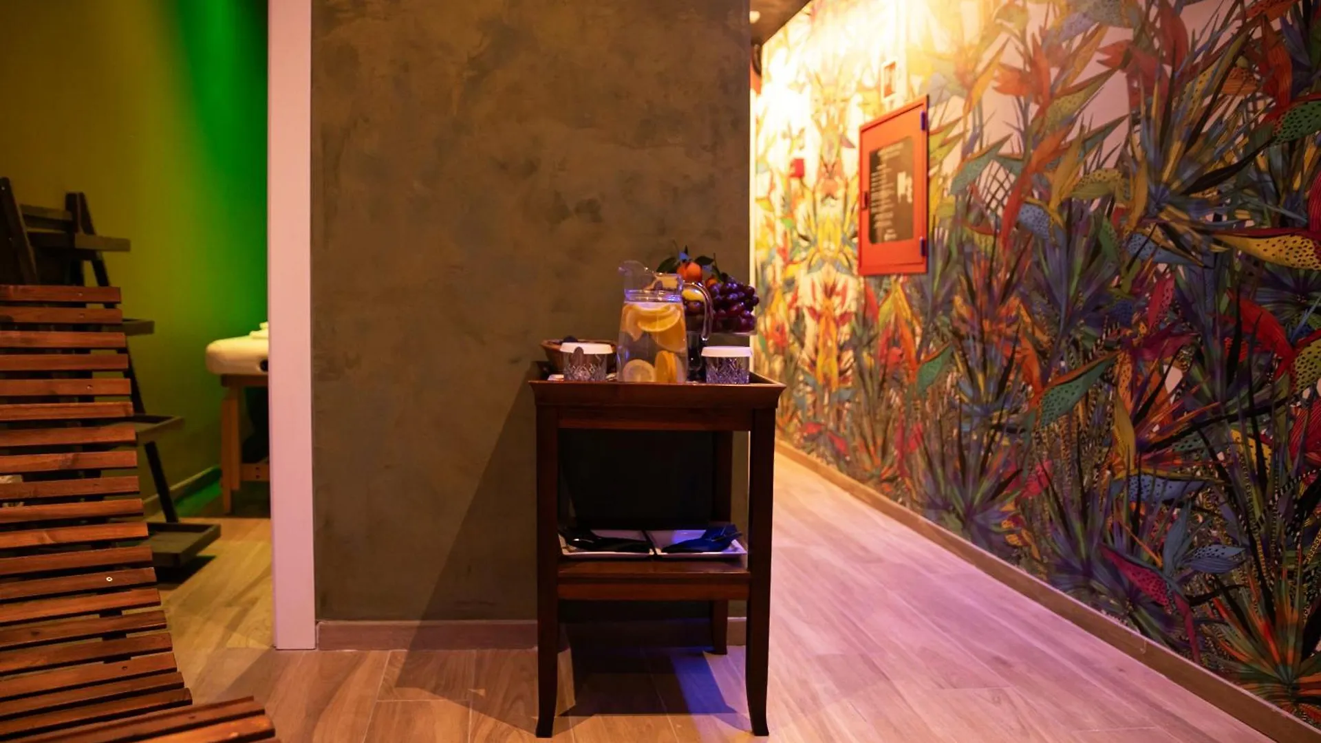 Hotel Caravita Rome