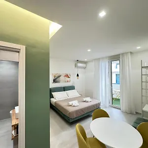 I Faraglioni Comfort 2*, Терразини Италия