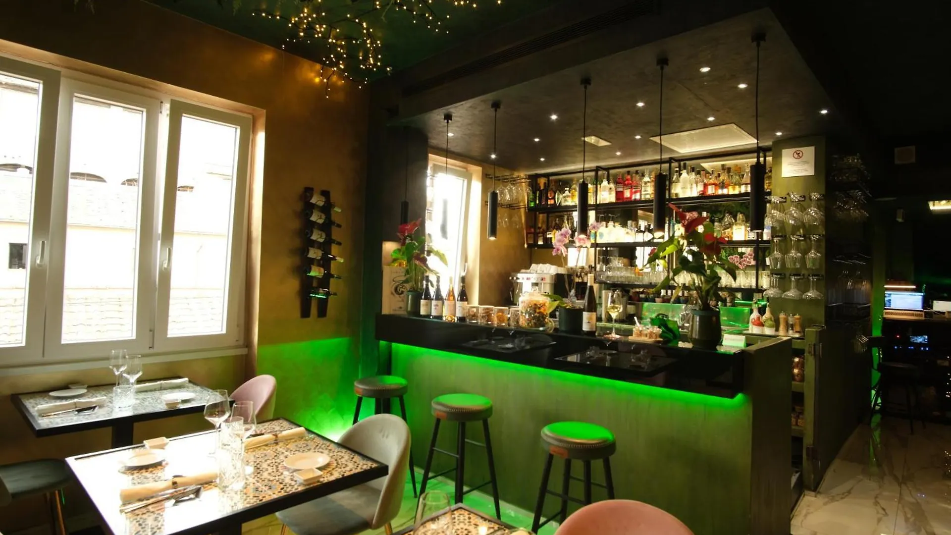 Hotel Caravita Róma 5*,